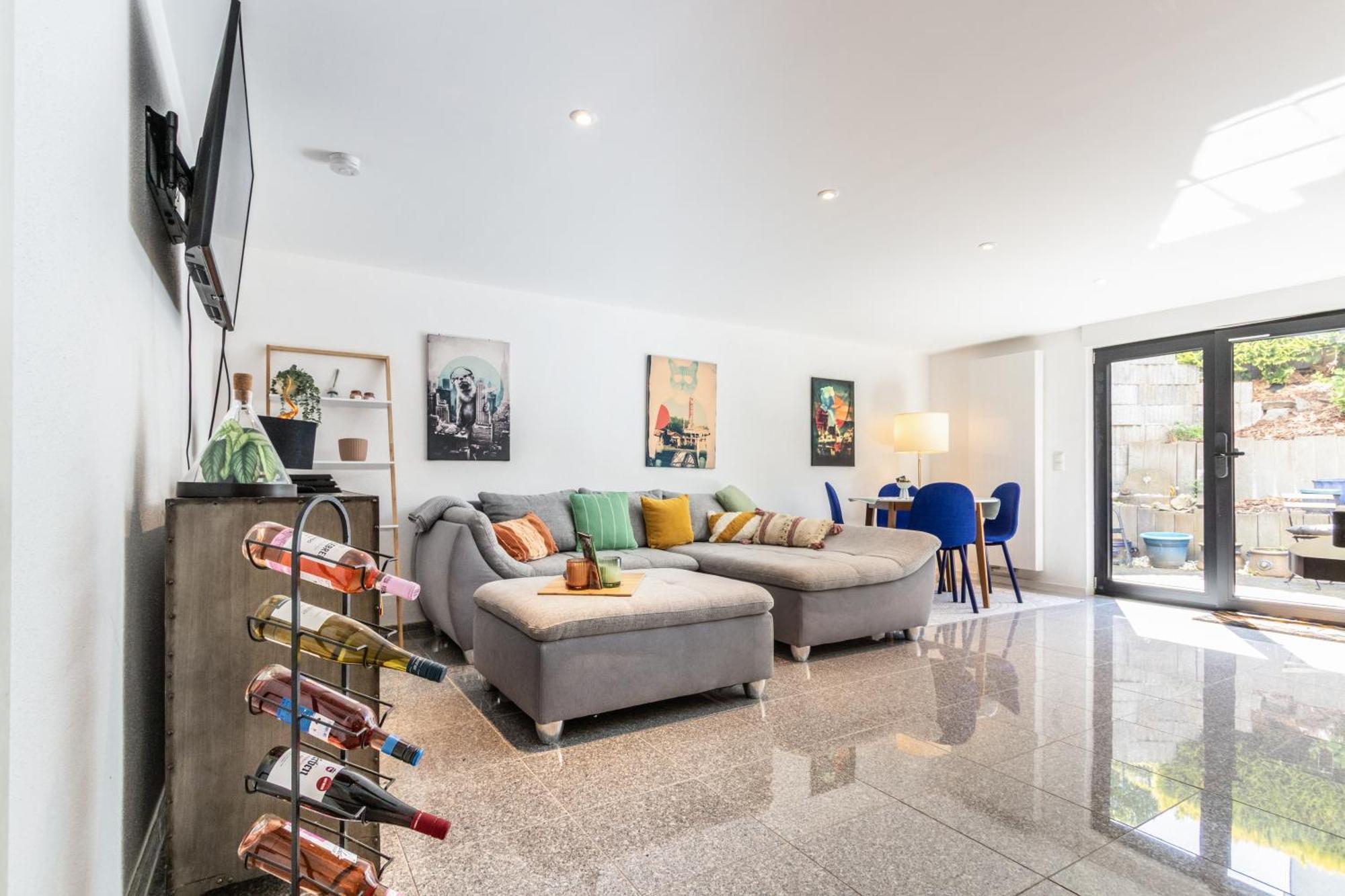 Eifelbergversteck Grosse Und Moderne Einliegerwohnung In Mayen Esterno foto